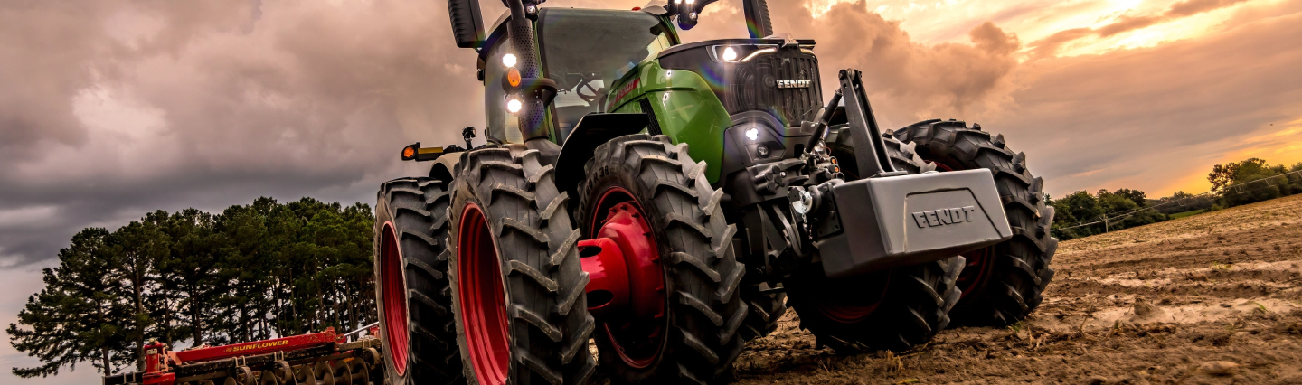 Fendt Tractor - Hero Image