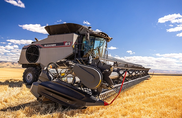 Save now with great financing deals on Gleaner combines and heads.