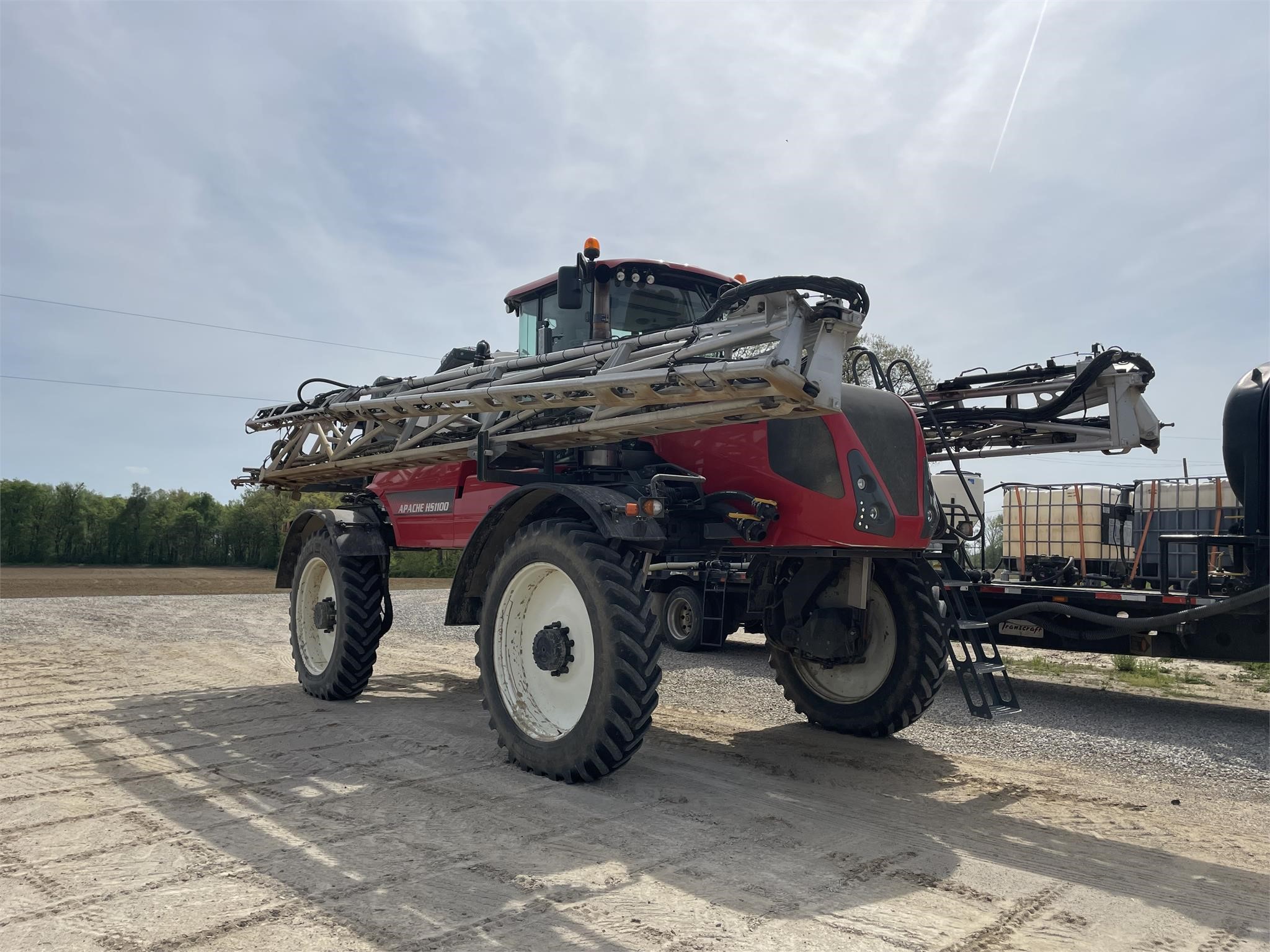 2021 Apache HS1100