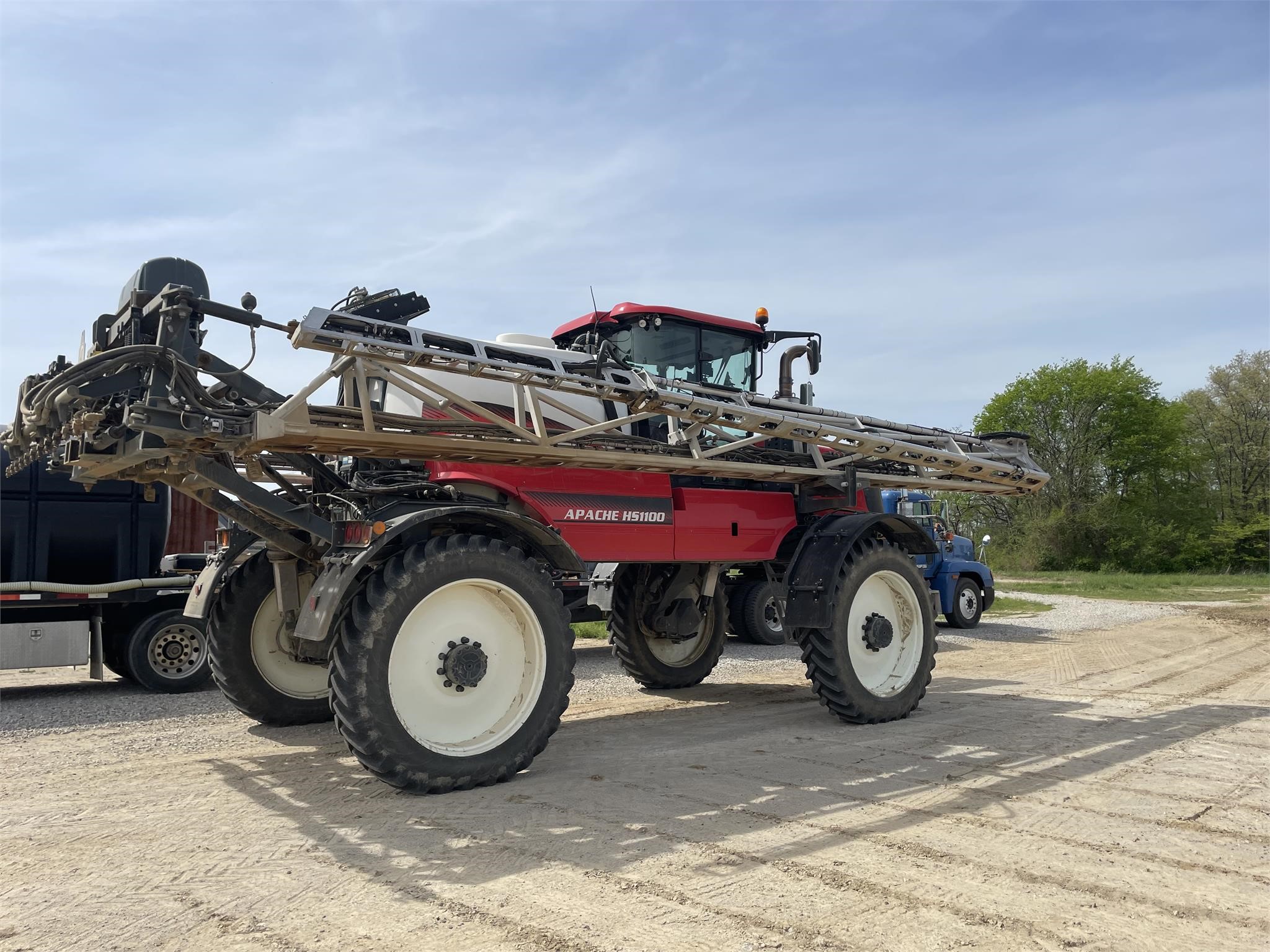 2021 Apache HS1100