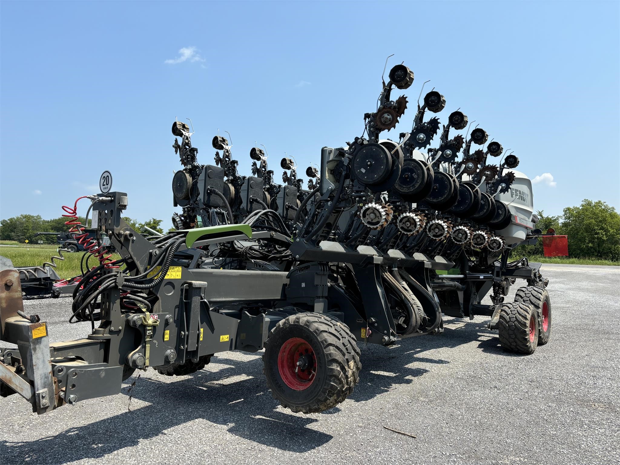 2021 Fendt MOMENTUM 16
