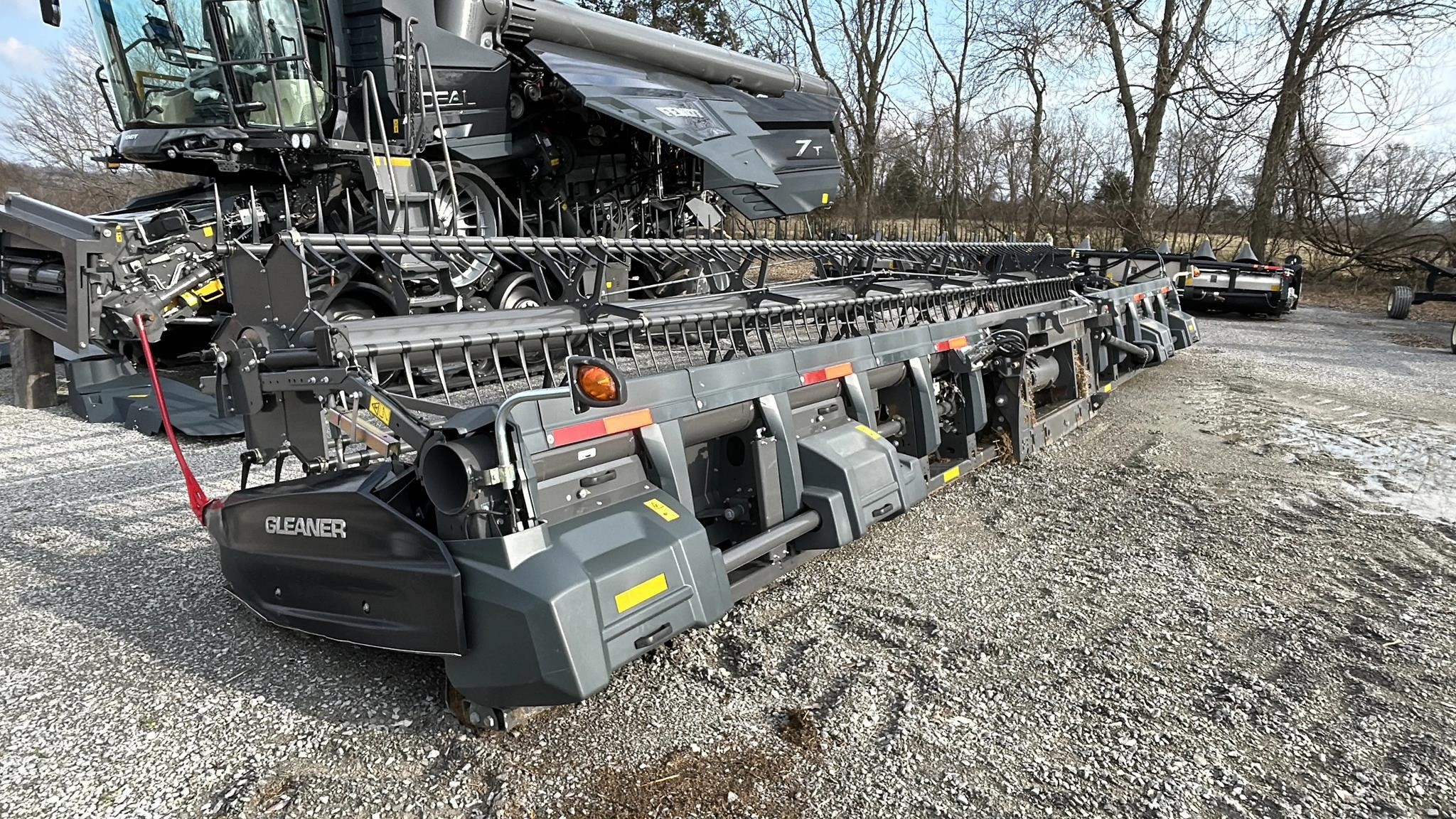 2022 Gleaner 9335