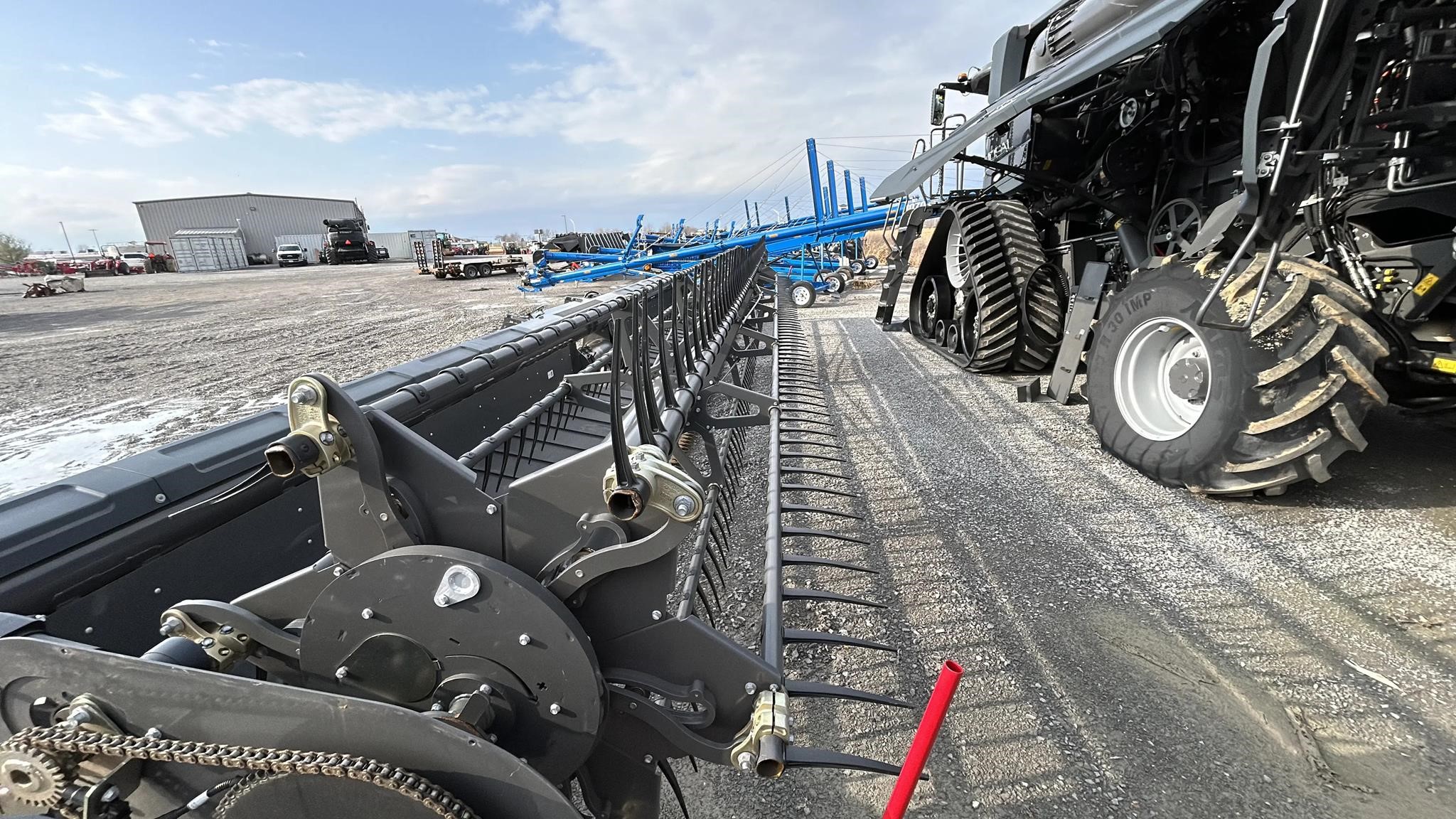 2022 Gleaner 9335