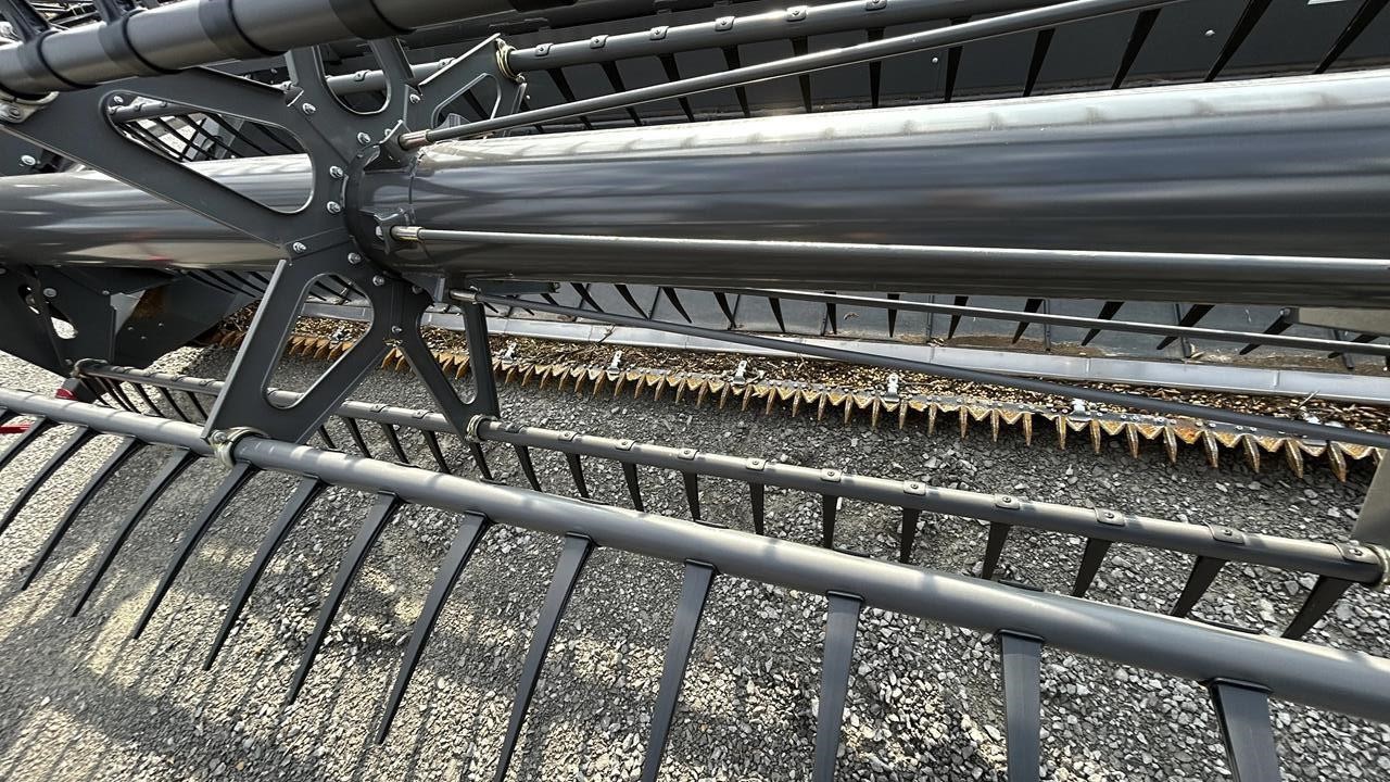 2022 Gleaner 9335