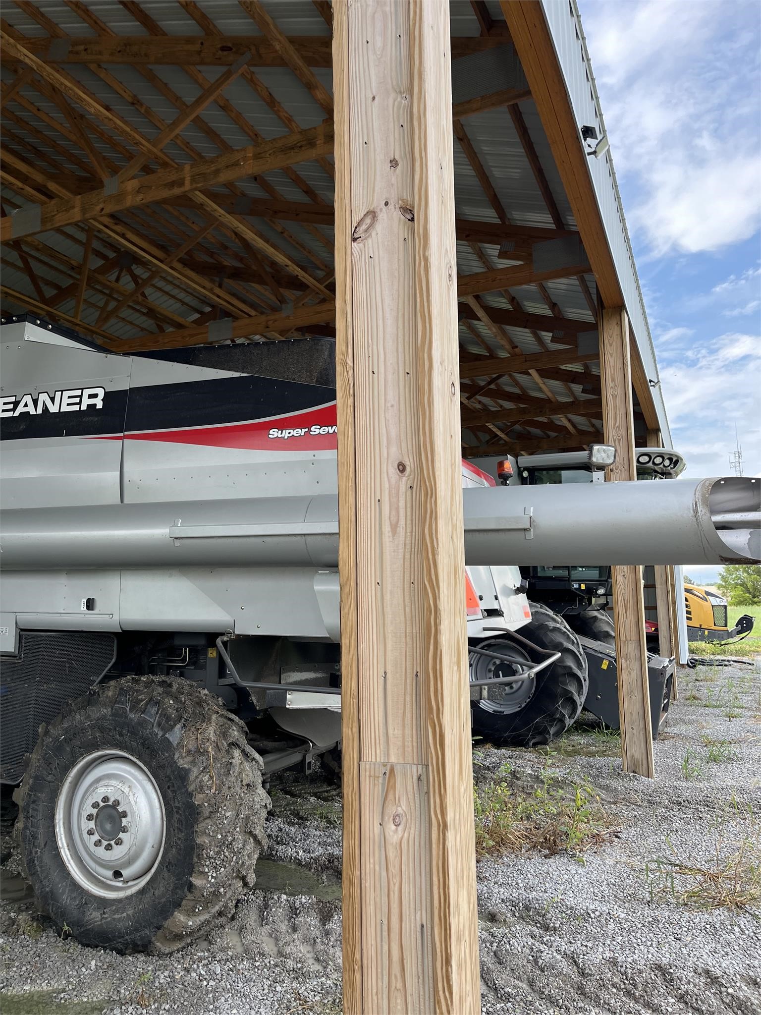 2012 Gleaner S77