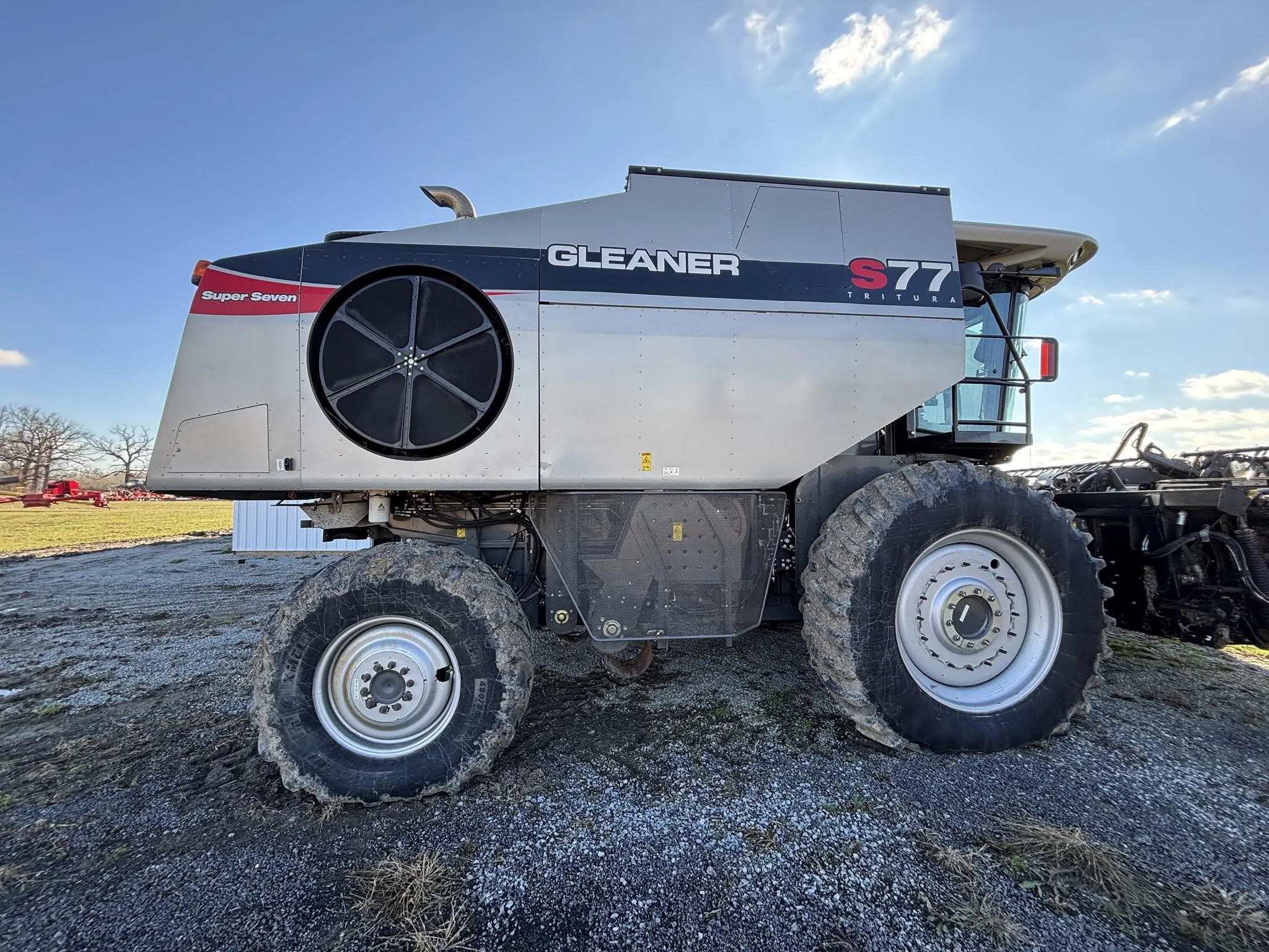 2012 Gleaner S77