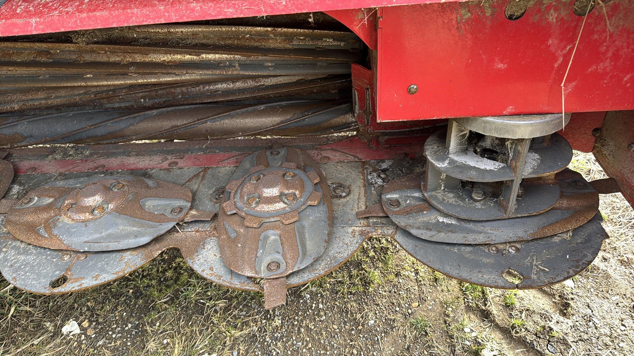 2022 Massey Ferguson WR9960