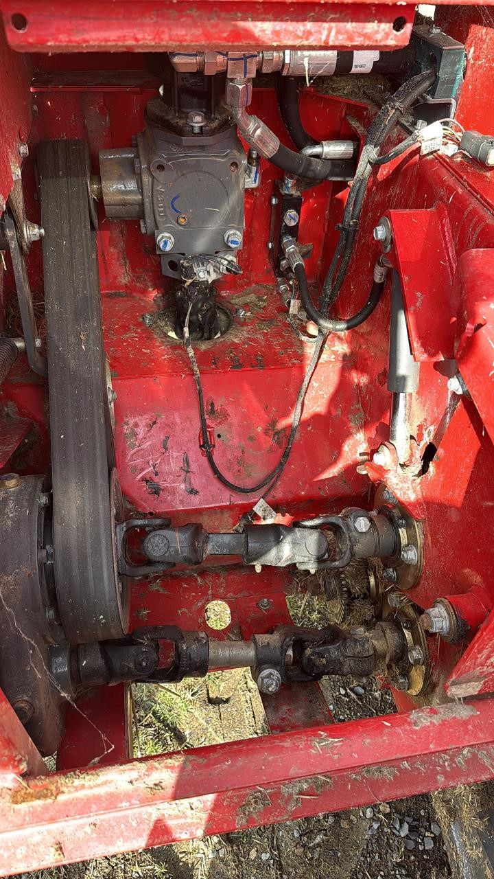 2022 Massey Ferguson WR9960