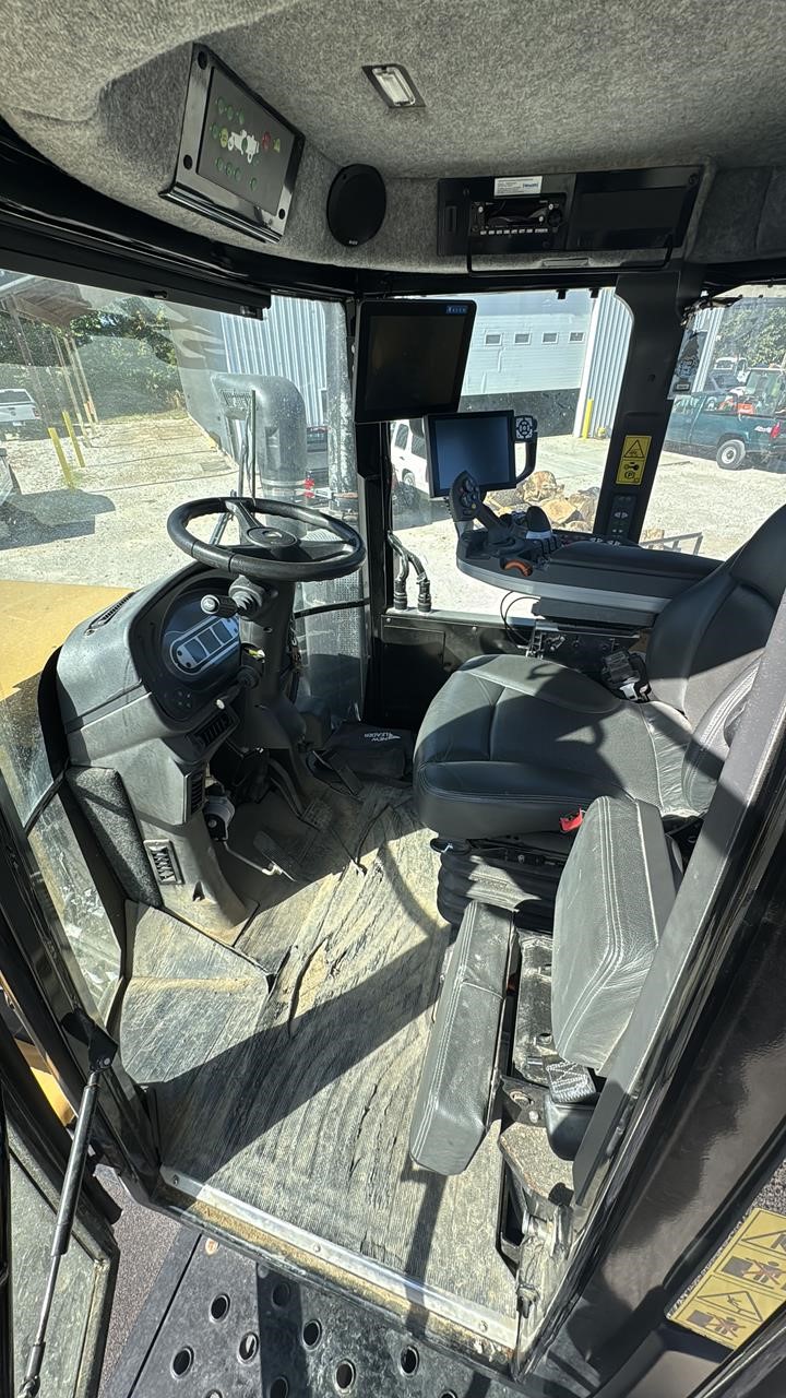 2022 Terragator TG8400C