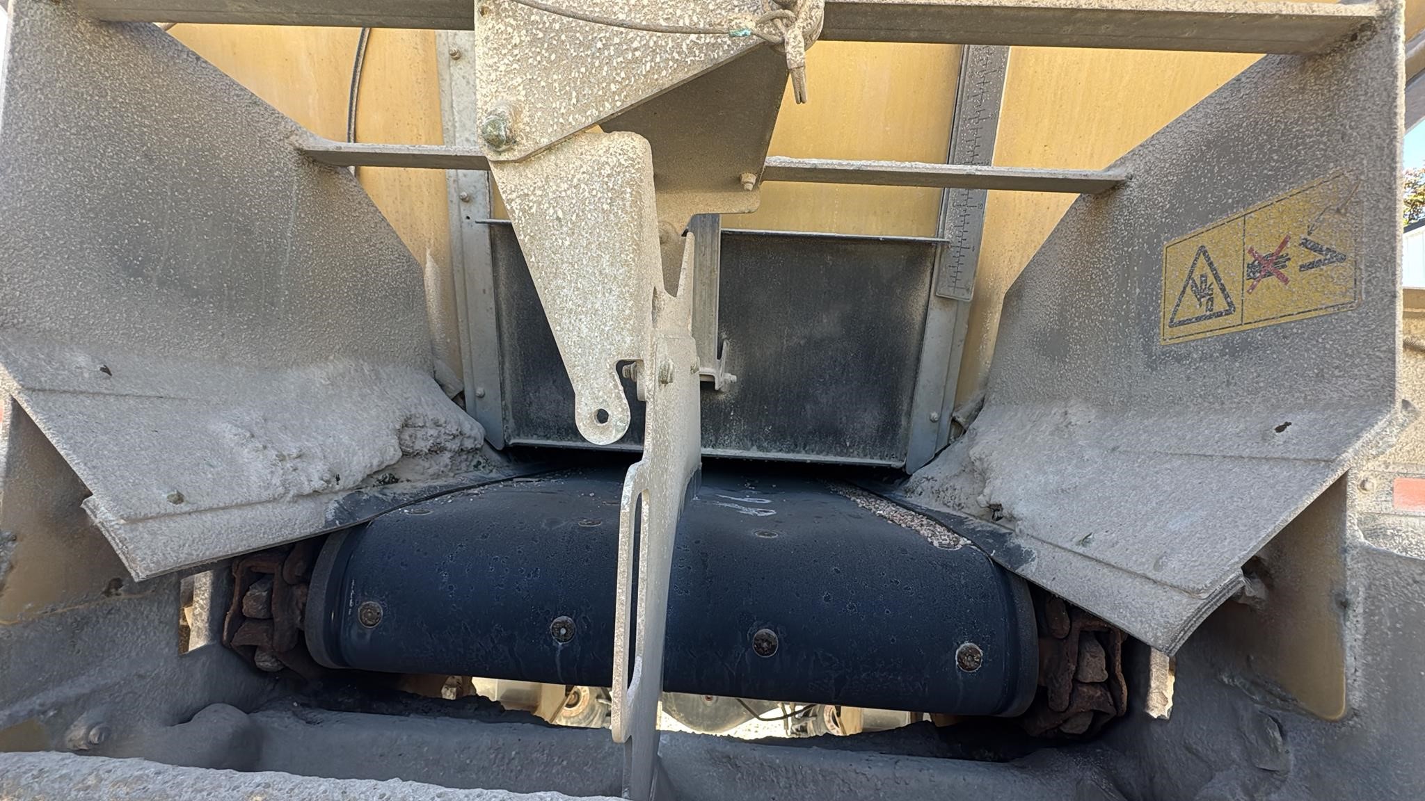 2022 Terragator TG8400C