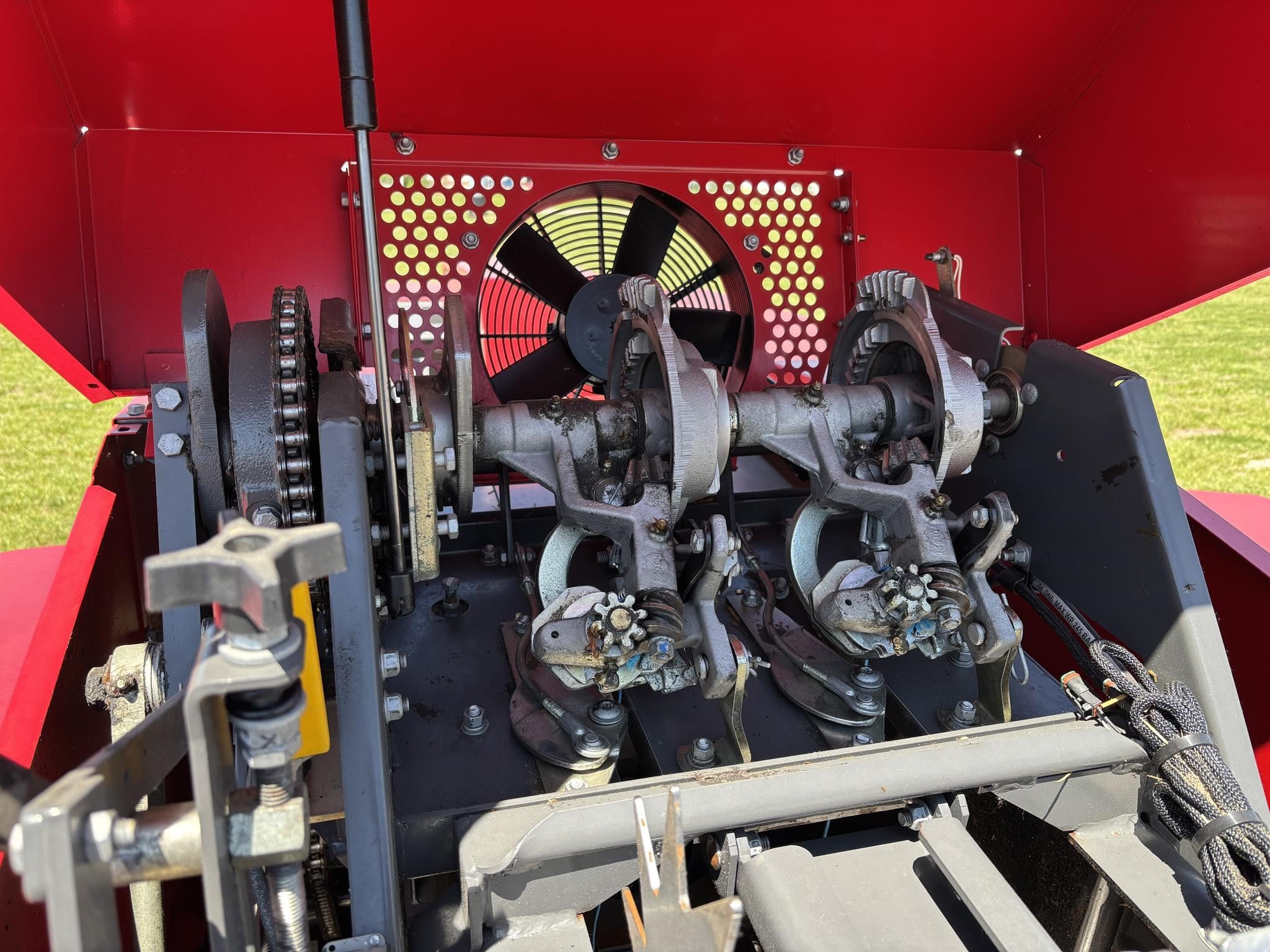 2022 Massey Ferguson 1840