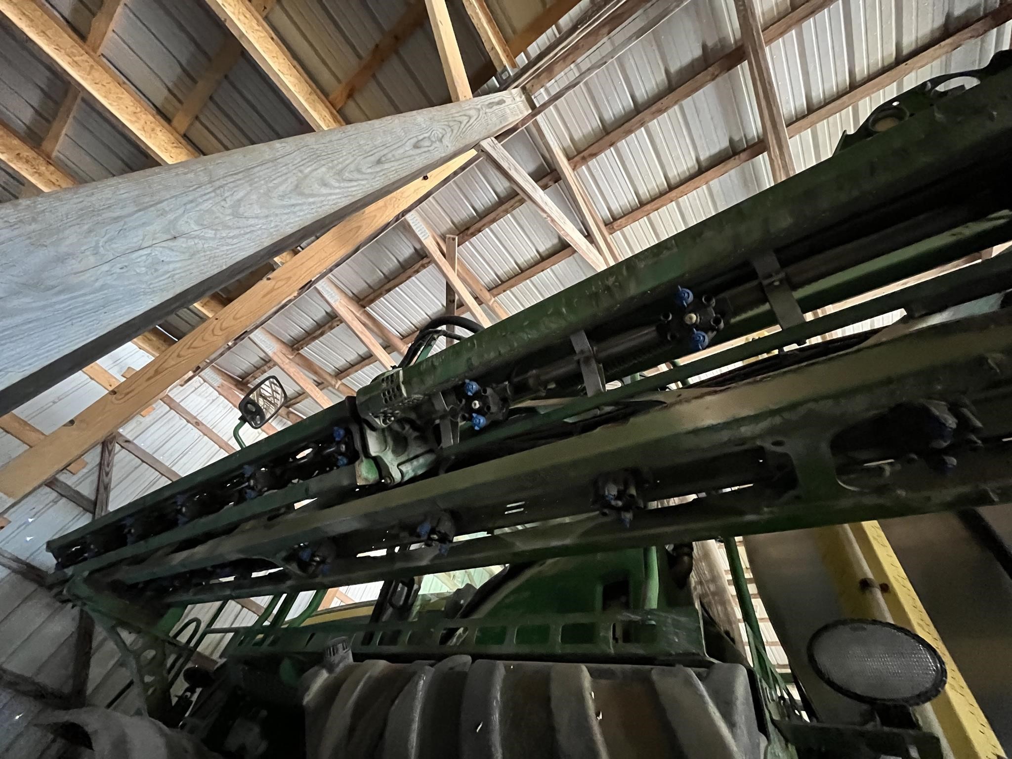 2019 John Deere R4044