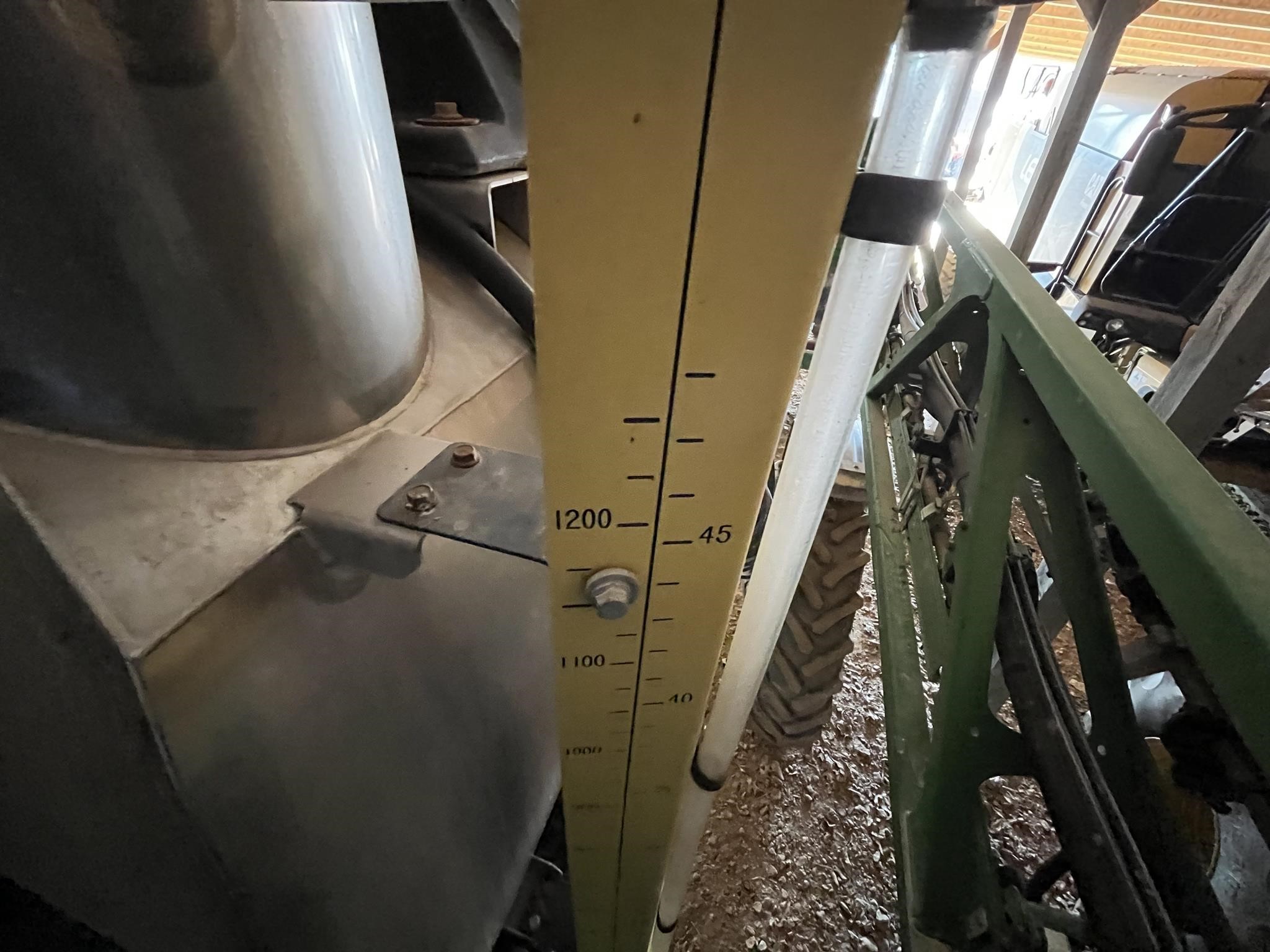 2019 John Deere R4044