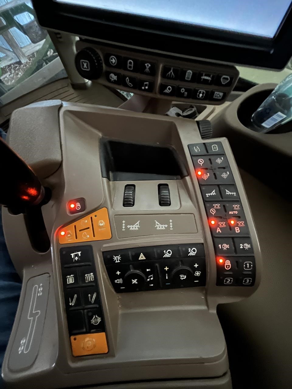2019 John Deere R4044