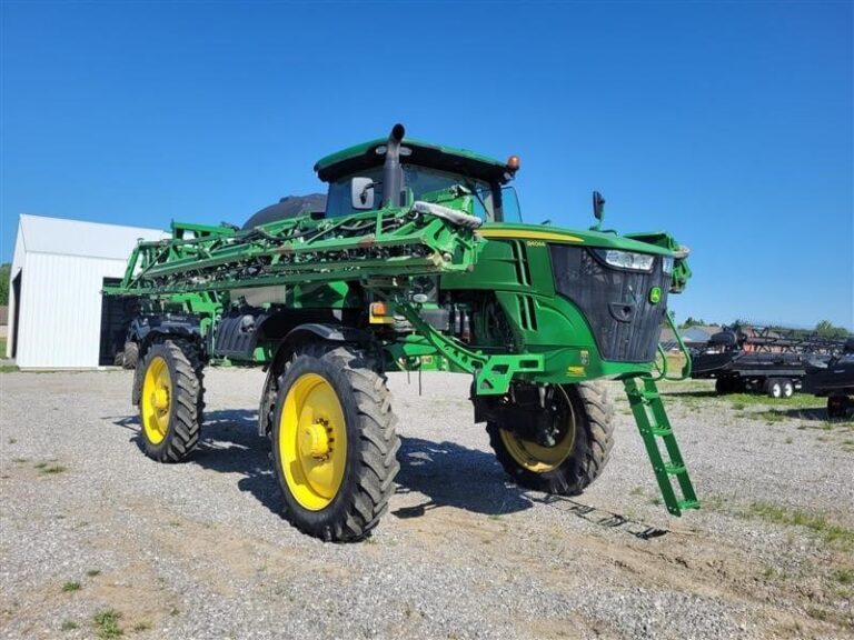2019 John Deere R4044