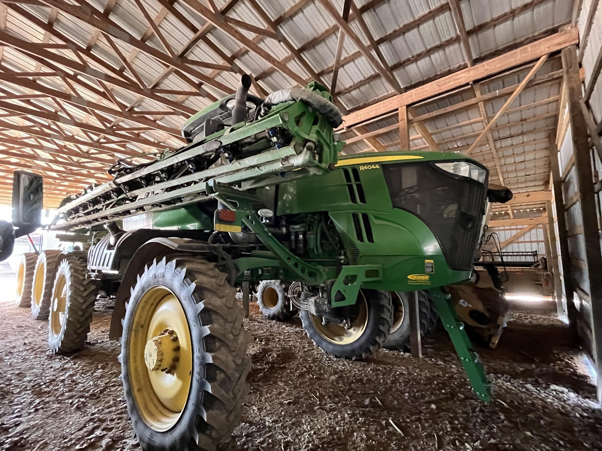 2019 John Deere R4044
