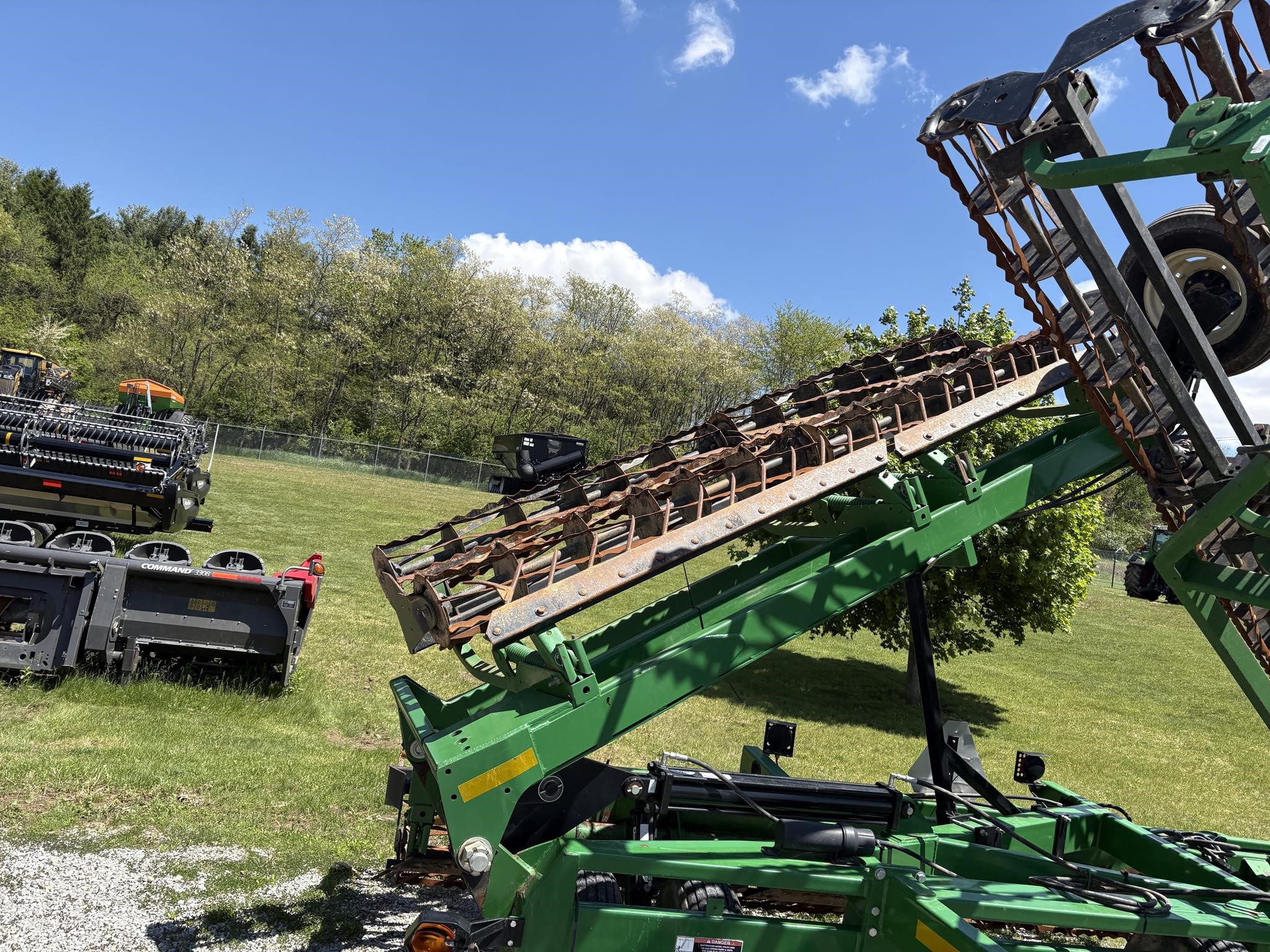 2007 Unverferth ROLLING HARROW 1225
