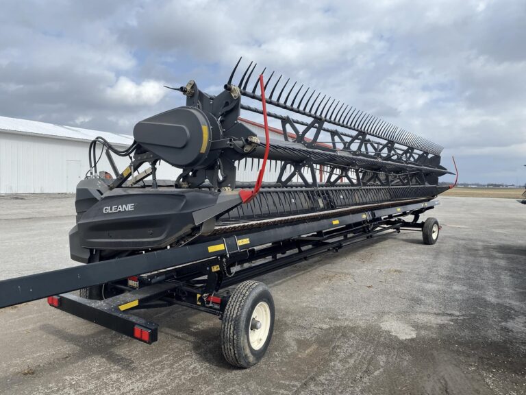 2022 Gleaner 9335