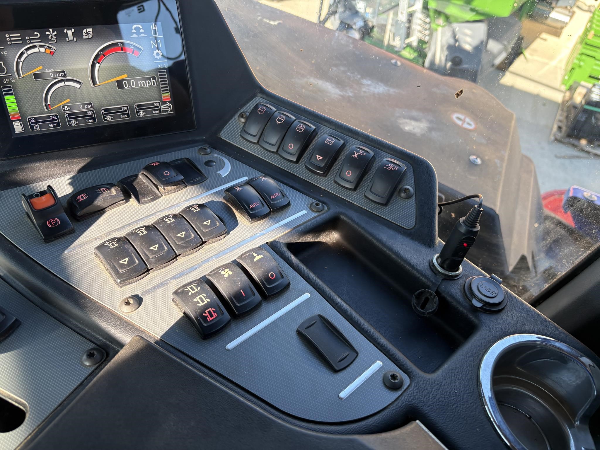 2017 New Holland SP.300F