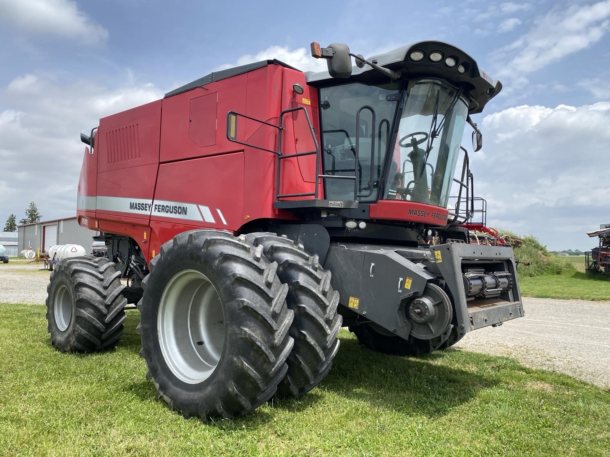 2015 Massey Ferguson 9545
