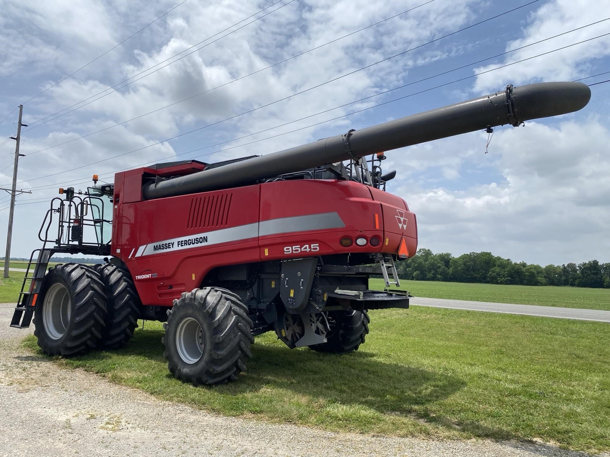 2015 Massey Ferguson 9545