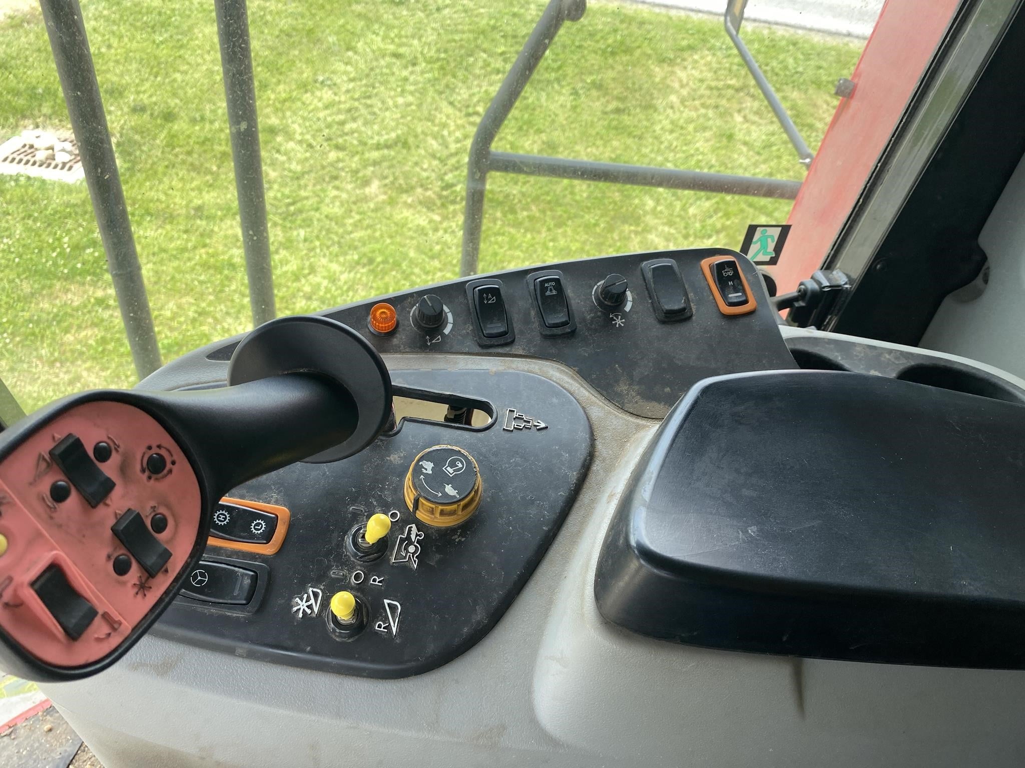 2015 Massey Ferguson 9545